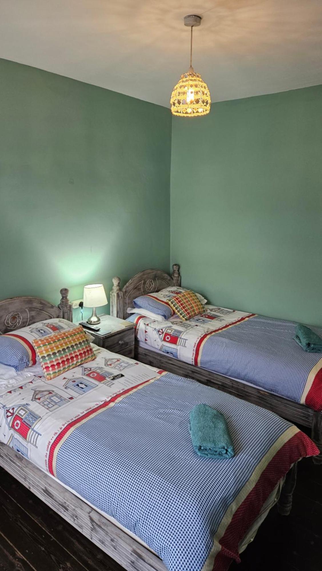Amble Harbour Retreats Hotel Екстериор снимка
